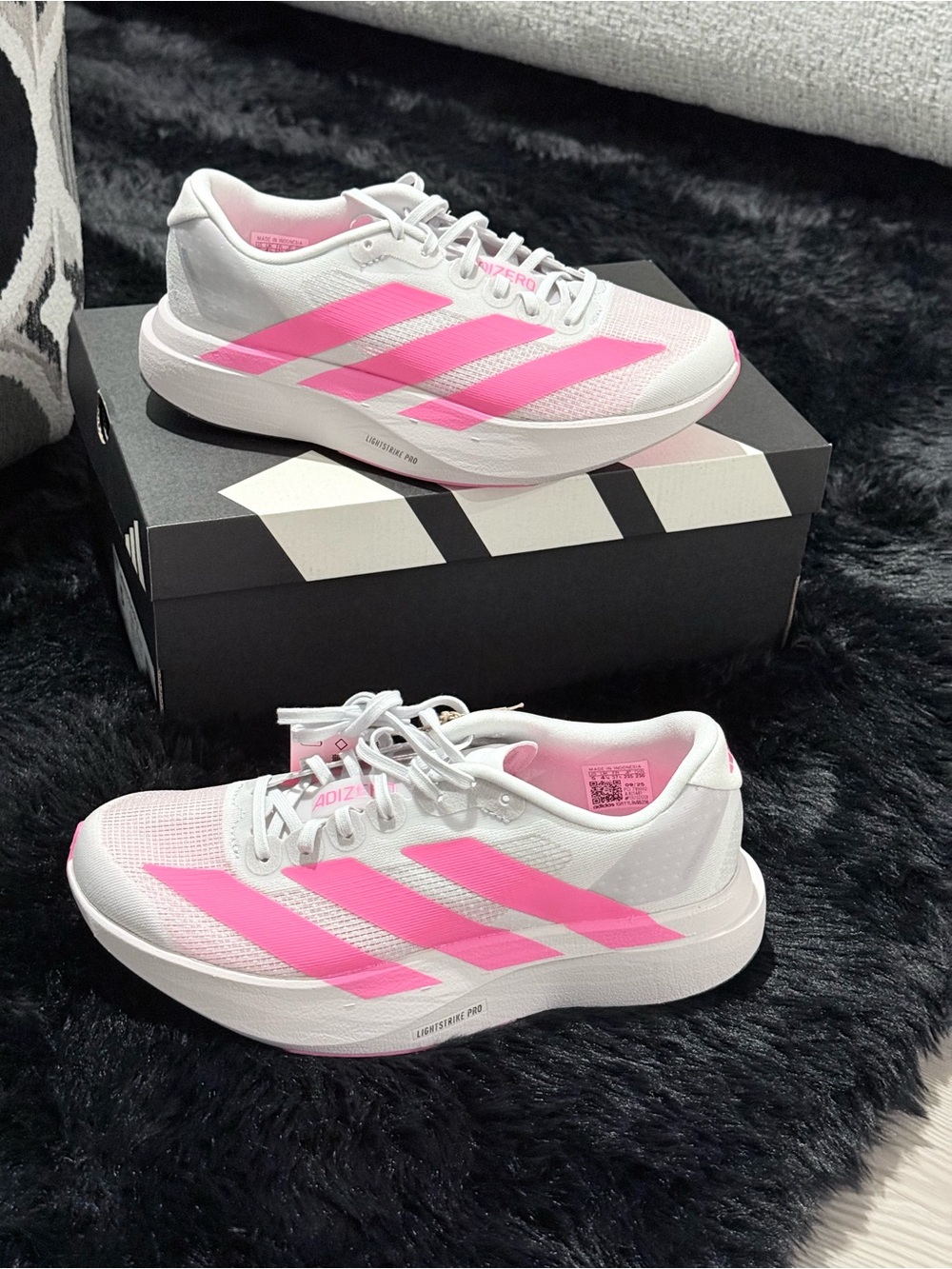adidas White and Bright Pink Women's Running Shoes 6.5, big kids size 5Y.